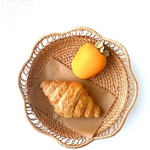 Small Handmade Rattan Food Serving Display Storage Basket Round Flower shape Woven Cake Bread Fruit Candy Basket