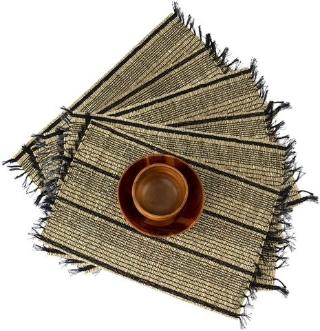 Set of 6 Pack Woven Fringe Placemats for Dining Table Handmade Natural Seagrass Wicker Braided Placemat Heat Resistant Hot Insulation Anti-Skidding Non-Slip Table Mats for Dinner, Party