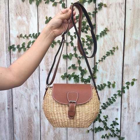 New Accessories Wholesales Straw Handmade Woven Water Hyacinth Cross body Bags for Women with Leather Lid and Strap