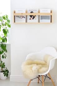 Giá gỗ treo tường lạ mắt có một không hai.