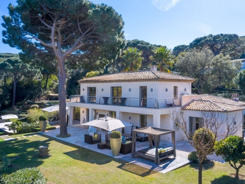 Các dự án lợp mái ngói Địa Trung Hải cuốn hút lòng người