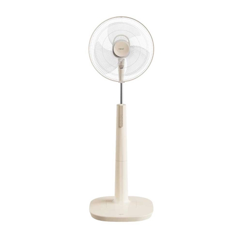 Suncity4455 cá cược trực tuyến Hatari P16M1 Thái lan, sải cánh 40cm, phím bấm cơ