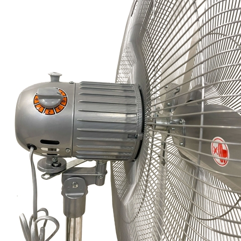 Quạt sàn chinghai FF2399, 4 cánh nhôm, sải cánh 500mm