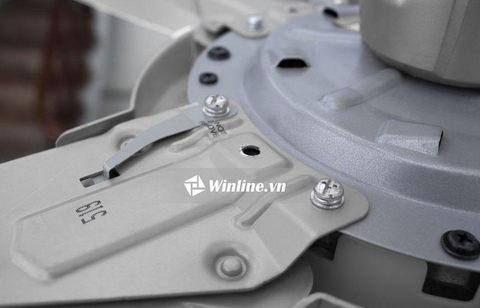 Quạt trần Panasonic F-56MPG 4 cánh, màu bạc, điều khiển từ xa