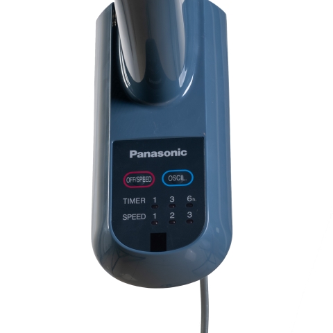 Quạt treo tường Panasonic F-409MB, điều khiển từ xa, Màu Xanh