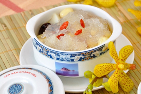 9 công dụng tuyệt vời của yến sào chưng sẵn với phụ nữ tuổi mãn kinh