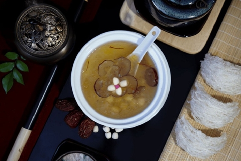 Giải pháp giảm rụng tóc mùa thu: Yến sào chưng sẵn và những điều cần lưu ý khi chọn mua