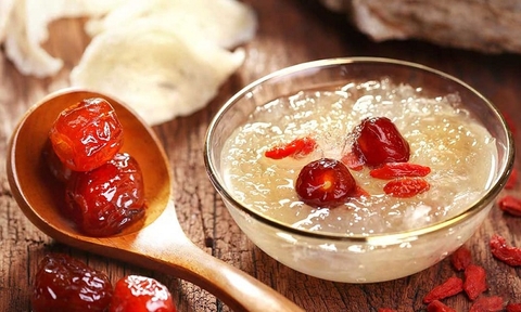 Yến sào chưng sẵn giúp khắc phục chứng “chán ăn” ở trẻ nhưng mẹ phải biết cách