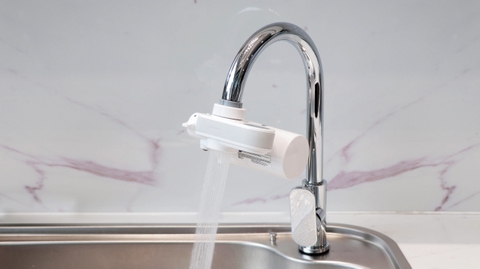Thiết bị lọc nước lắp tại vòi EF102