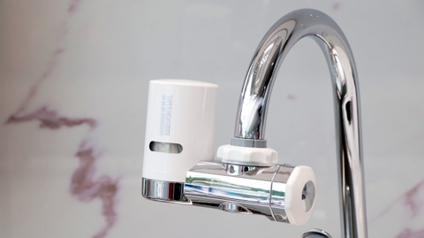 Thiết bị lọc nước lắp tại vòi EF201