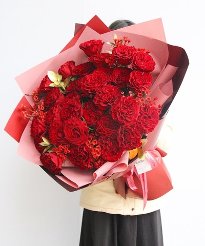 Bó hoa Antoinette ( 30 Heart Roses )