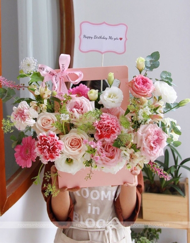 PAPERBAG: KAREN ROSA