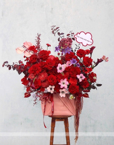 Bình hoa Rose Rose Red