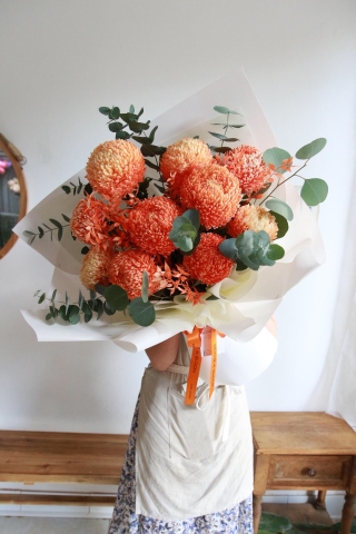 Bó hoa 10 bông cúc mẫu đơn cam