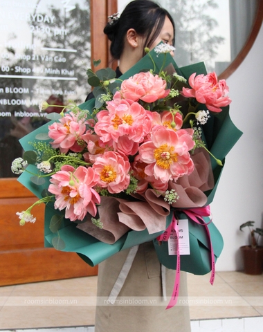 Bó hoa Peony Coral Charm