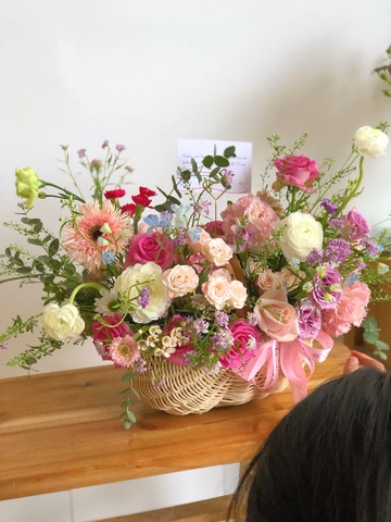 Giỏ hoa Garden In The Morning