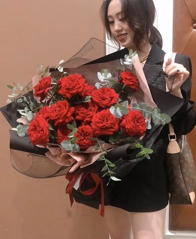 For my love ( 15 Red Ohara Roses )