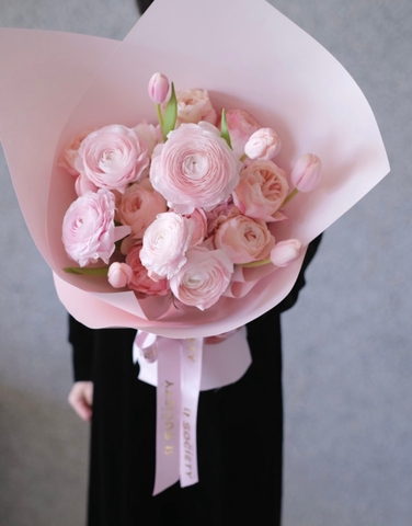 W-Theodora Ranunculus