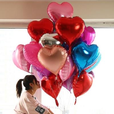 Bóng Bay Trái Tim Đẹp Chụp Ảnh Kỷ Yếu Tại Hà Nội