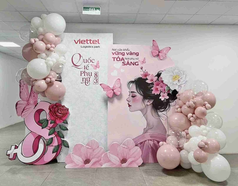Mẫu trang trí 20/10 đẹp cho công ty Hà Nội