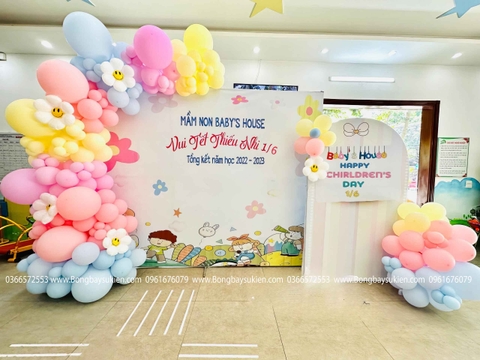 Backdrop Bóng Bay Tổng Kết Năm Học Mầm Non