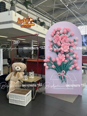 BACKDROP HOA BÓNG BAY BÀN GIAO XE