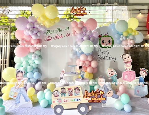 Backdrop sinh nhật bé 1 tuổi chủ đề cocomelon tại Hà Nội