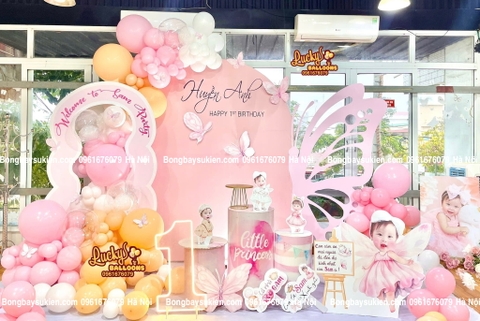 Backdrop sinh nhật bé gái 1 tuổi chủ đề công chúa