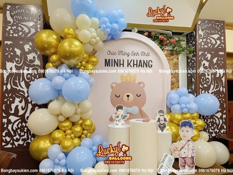 Backdrop sinh nhật bé trai 1 tuổi chủ đề gấu