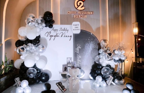 Backdrop Sinh Nhật Người Lớn Tone Đen Trắng