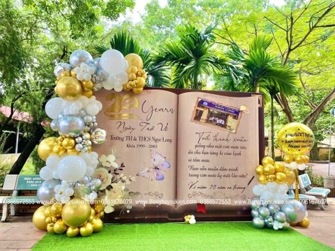 Backdrop Trang Trí Hội Khóa 20 Năm Giá Rẻ