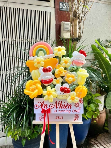 Bảng hoa bóng bay sinh nhật cho bé gái đẹp