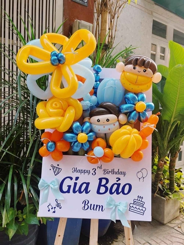 Bảng hoa bóng sinh nhật cho bé trai 1 tuổi