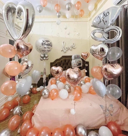 bóng bay trang trí phòng cưới đẹp Hà Đông 1