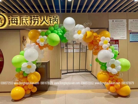 Cổng Bóng Khai Trương Nghệ Thuật tại Cầu Giấy