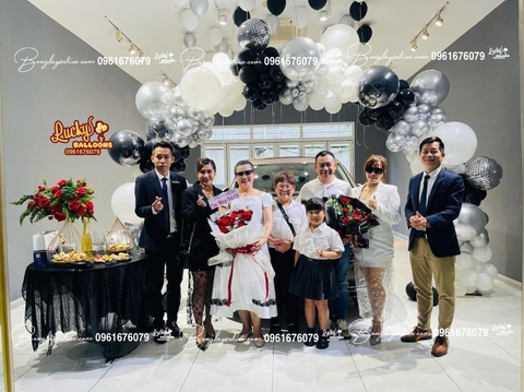 Dịch vụ bóng bay bàn giao xe đẳng cấp 5