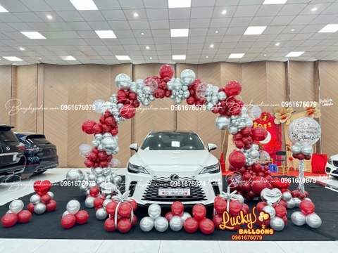 Dịch Vụ Bóng Bay Bàn Giao Xe Lexus Hà Nội 1