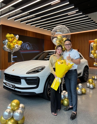 DỊCH VỤ TRANG TRÍ LỄ BÀN GIAO XE Ô TÔ BẰNG BÓNG BAY TẠI HÀ NỘI