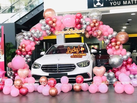 Dịch Vụ Trang Trí Lễ Bàn Giao Xe Ô Tô Bằng Bóng Bay Uy Tín Hà Nội
