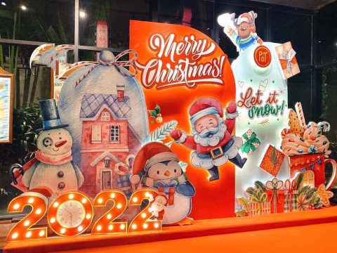 Dịch Vụ Trang Trí Noel Văn Phòng Công Ty Quán Cafe Hà Nội