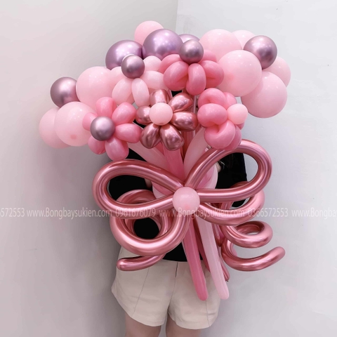 Lẵng Hoa Bóng Bóng Nghệ Thuật tại Tây Hồ