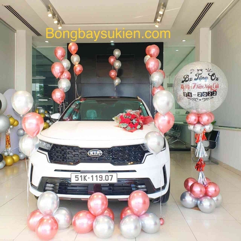 Lễ bàn giao xe Kia bằng bóng bay đẹp