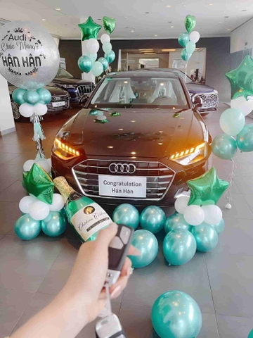 Mẫu trang trí lễ bàn giao xe ôtô đẹp