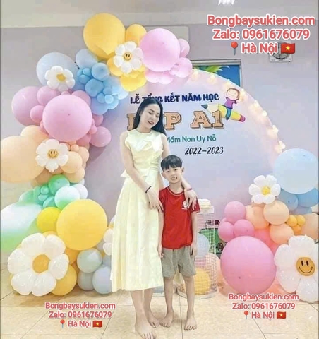 Những mẫu trang trí bóng bay lớp học khai giảng năm học mơi