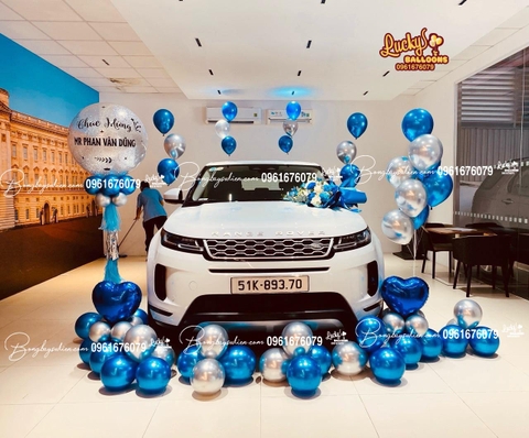 Dịch vụ Trang Trí Bàn Giao Xe Ô Tô Range Rover