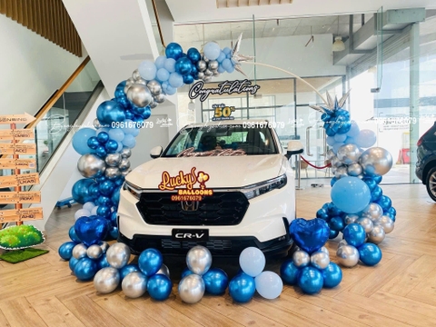 Trang Trí Bóng Bay Cho Lễ Bàn Giao Xe Tại Đống Đa
