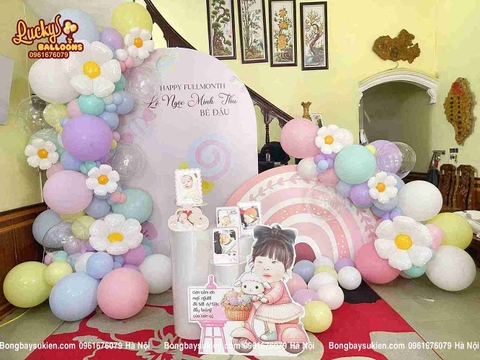 Trang Trí Đầy Tháng Bé Gái Dễ Thương