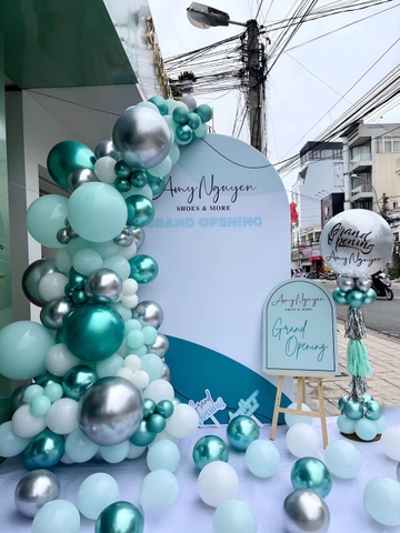 Trang trí khai trương cửa hàng đơn giản