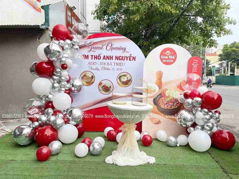 Trang trí khai trương Long Biên