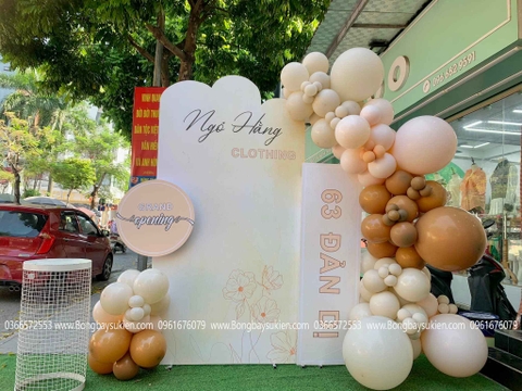 Trang Trí Khai Trương Shop Quần Áo Đẹp